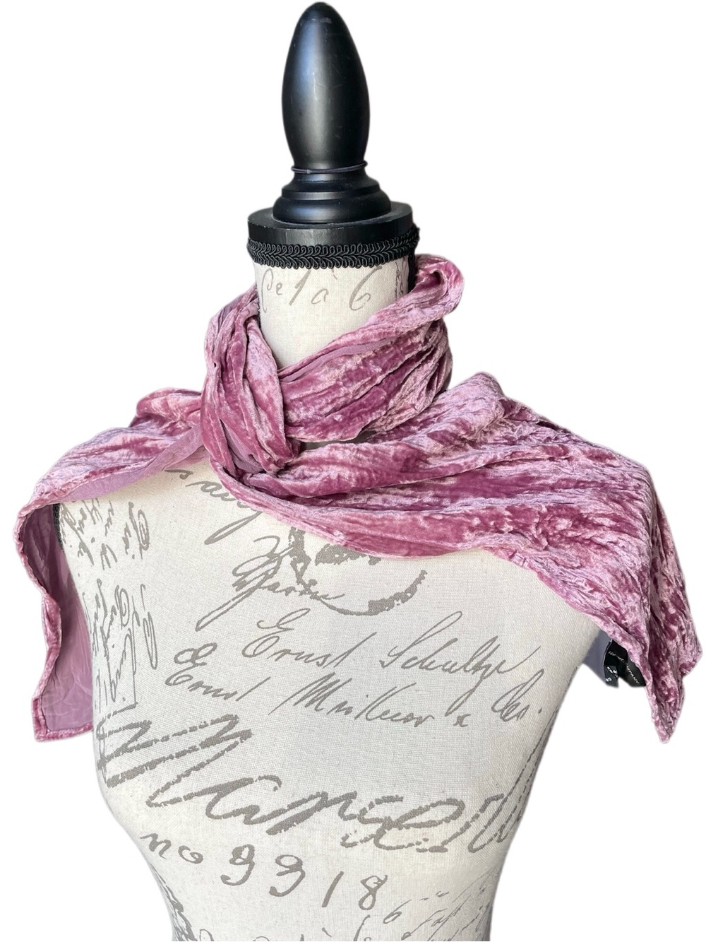 New York & Company Pink Mauve Crushed Velvet Scarf